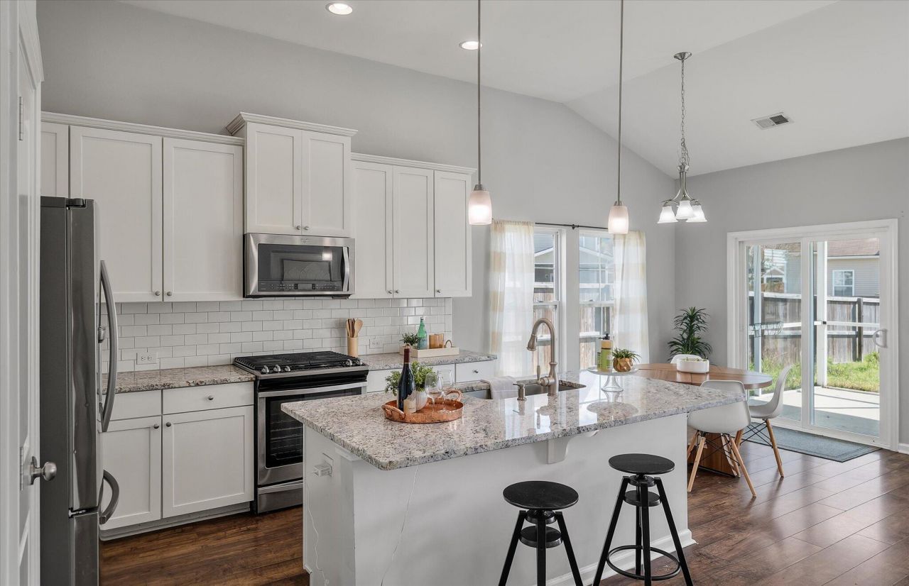 602 Zinnia Drive Photo 6