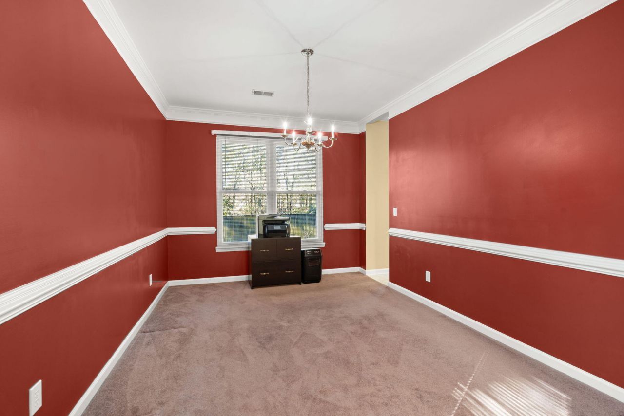 124 Evesham Drive Photo 10