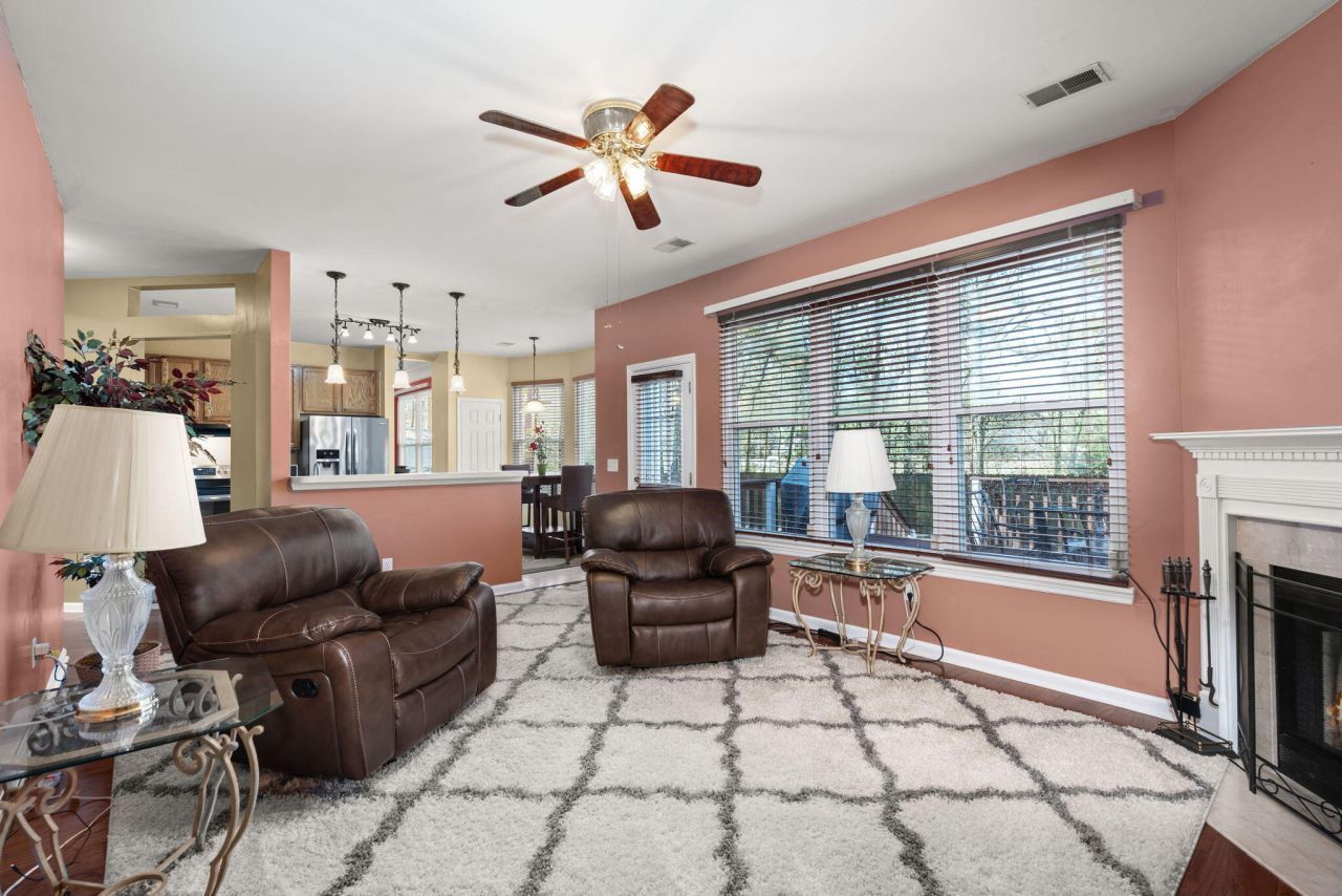 124 Evesham Drive Photo 15