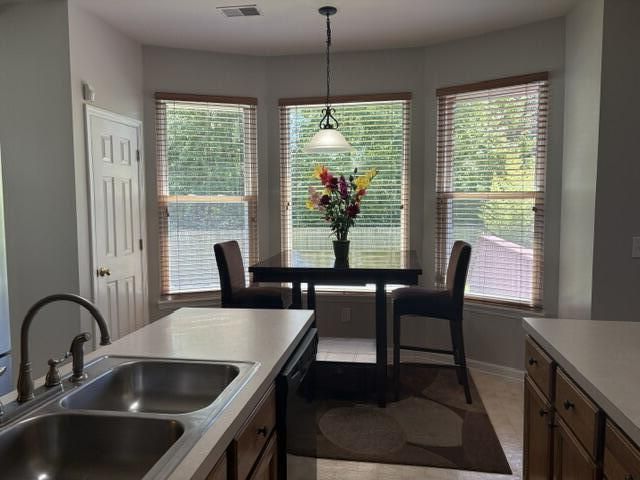 124 Evesham Drive Photo 15