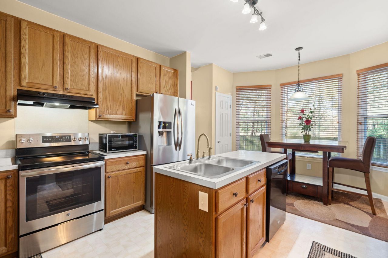 124 Evesham Drive Photo 17