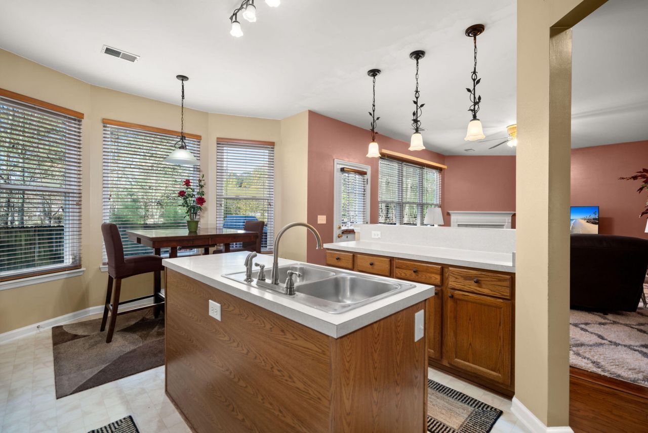 124 Evesham Drive Photo 19