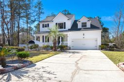 124 Evesham Drive photo 4