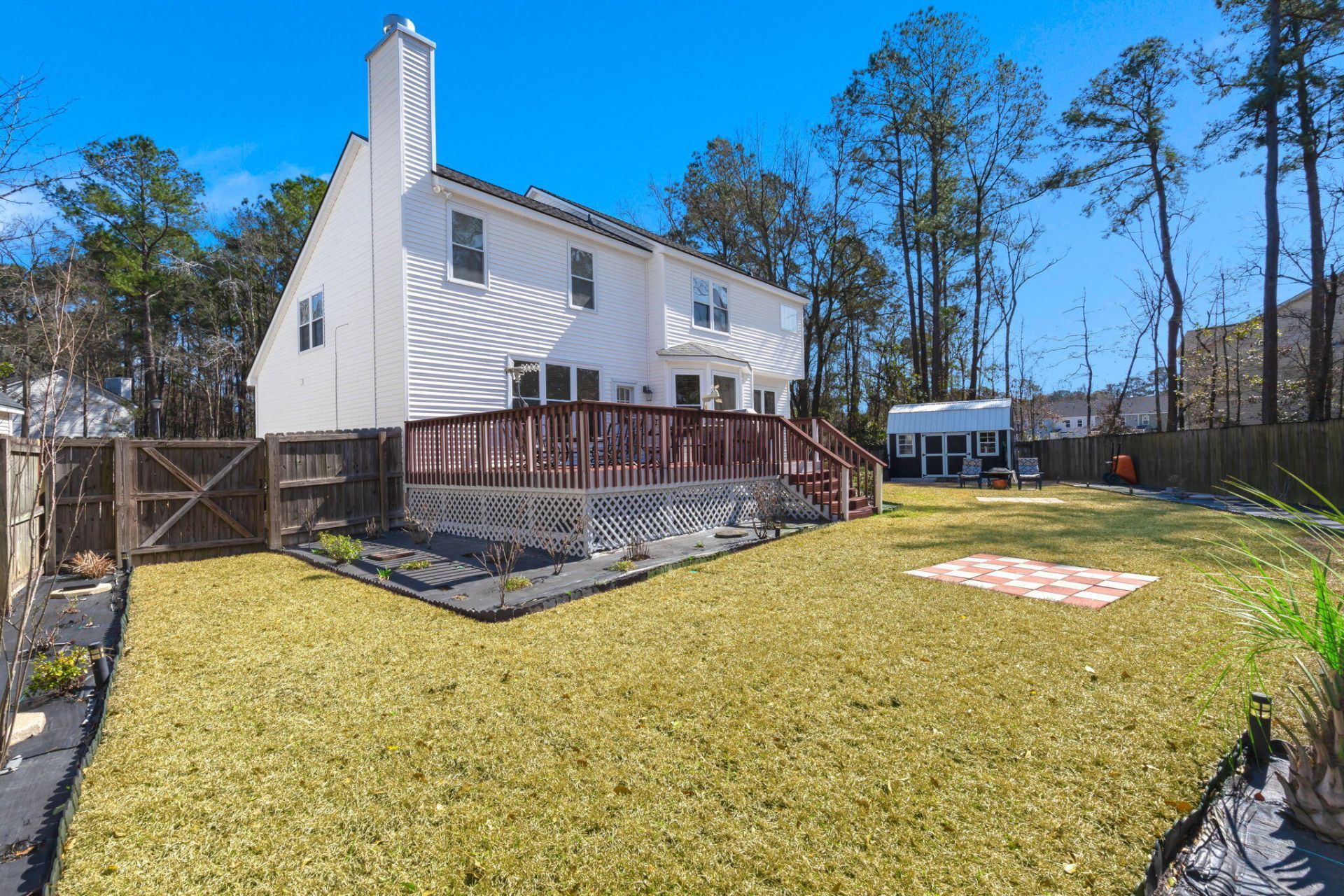 124 Evesham Drive Photo 32