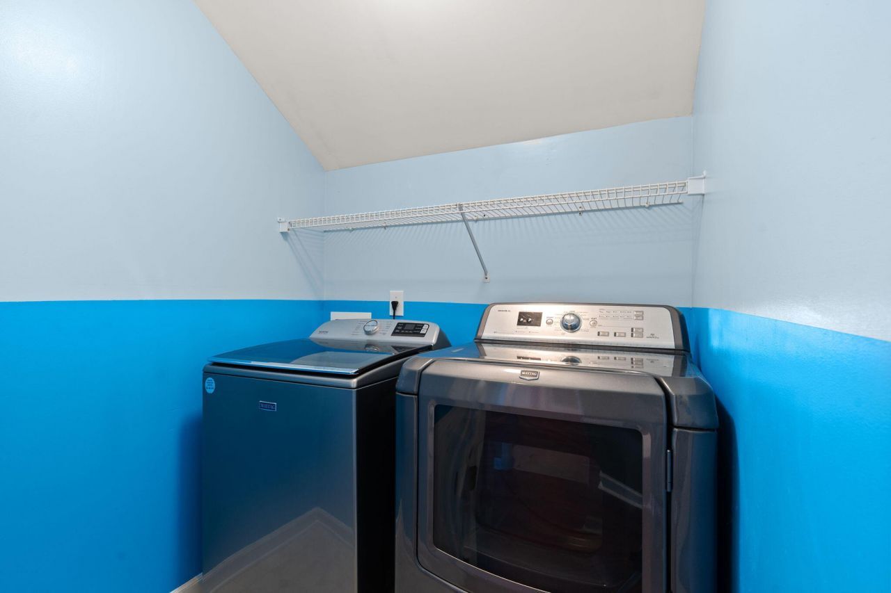 124 Evesham Drive Photo 34