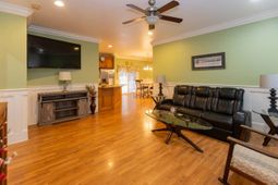 2750 Ole King St. photo 4