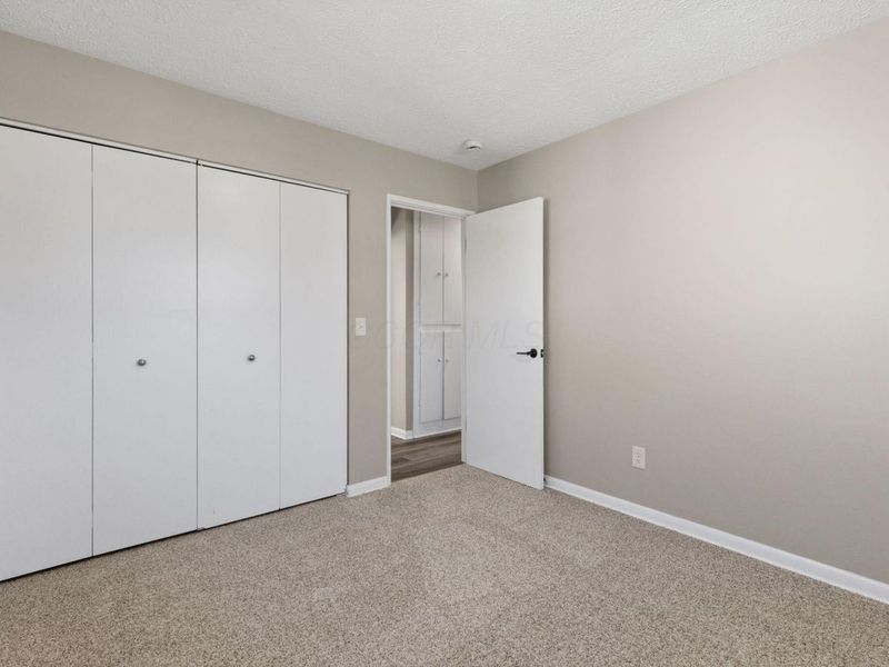 102 Redmond Road , Columbus, OH 43228 Photo 13