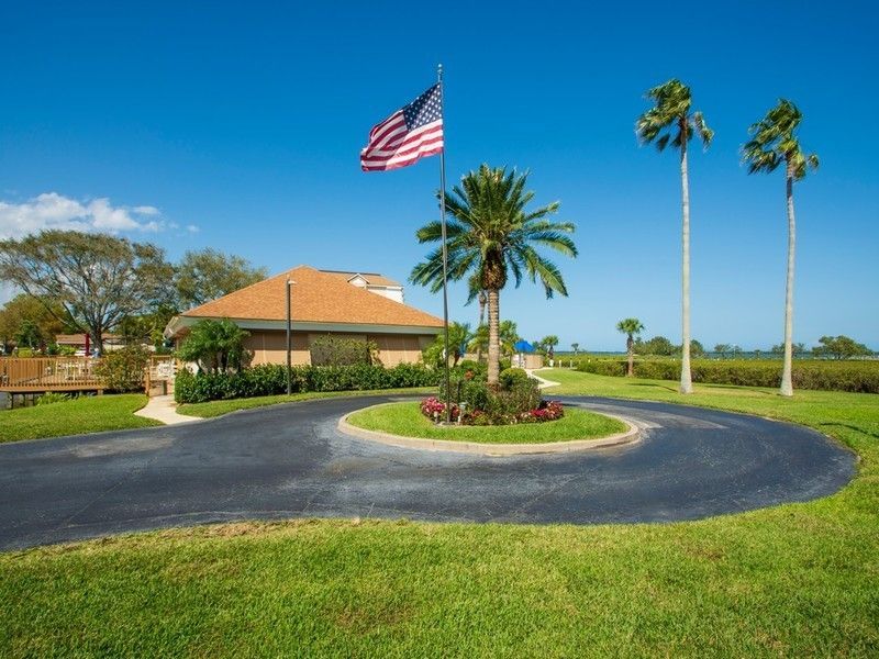 6219 S Mirror Lake Drive, Sebastian, FL 32958 Photo