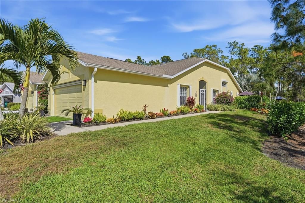 5320 Whitten Dr, Unit 46, Naples, FL 34104 Photo