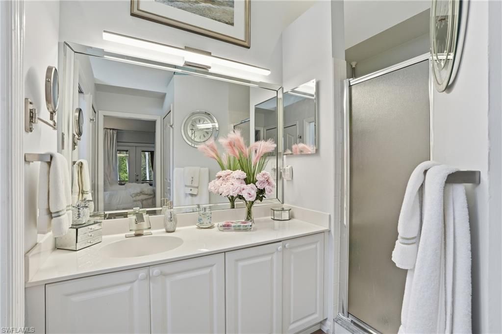 5320 Whitten Dr, Unit 46, Naples, FL 34104 Photo