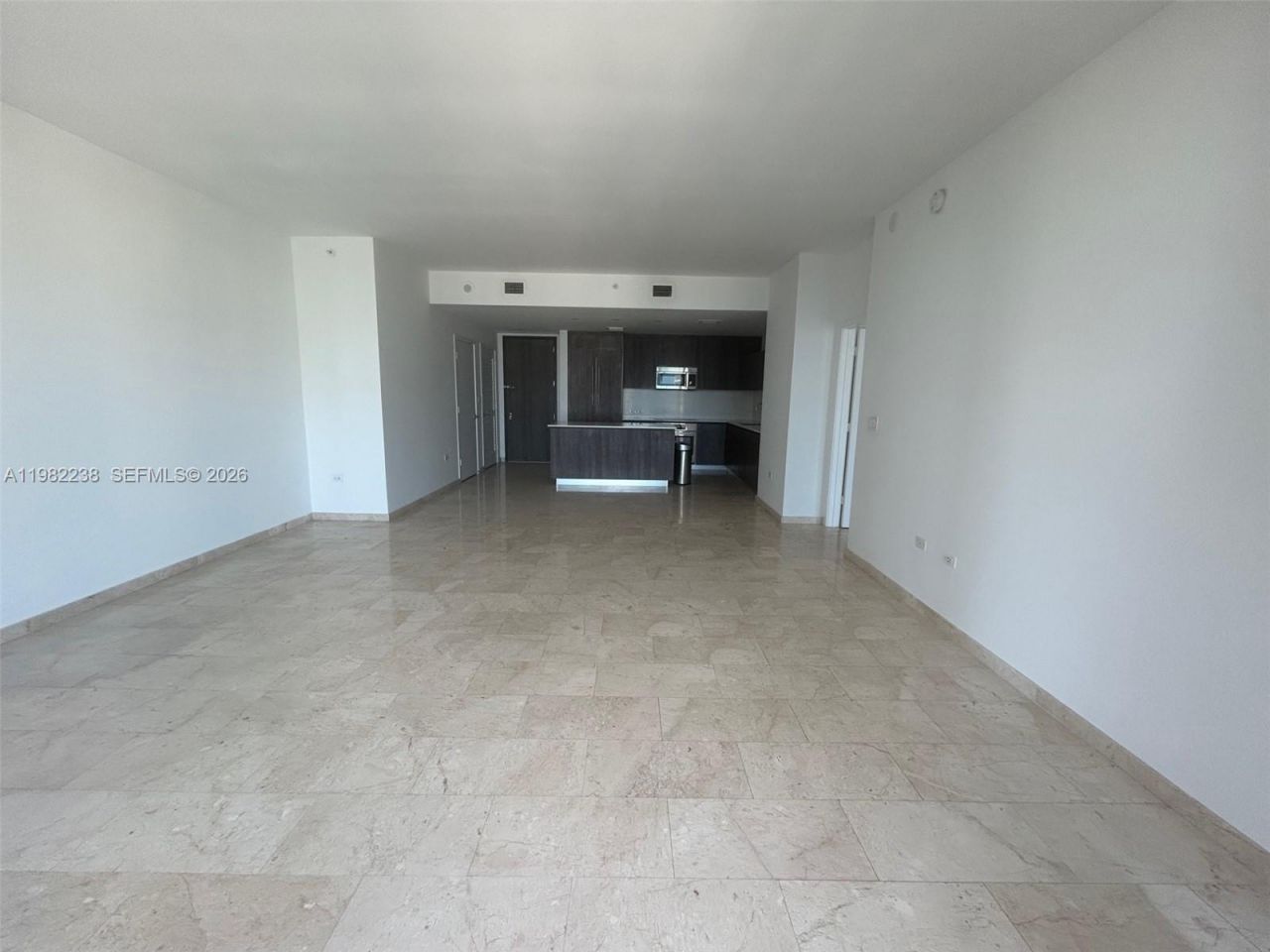 88 SW 7th St, Unit 3307, Miami, FL 33130 Photo