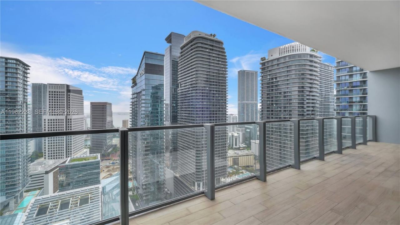 88 SW 7th St, Unit 3307, Miami, FL 33130 Photo