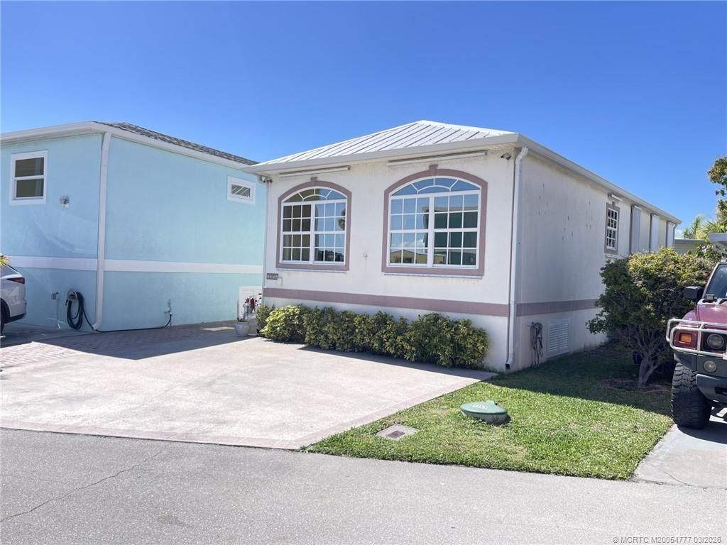 1352 Nettles Boulevard, Jensen Beach, FL 34957 Photo