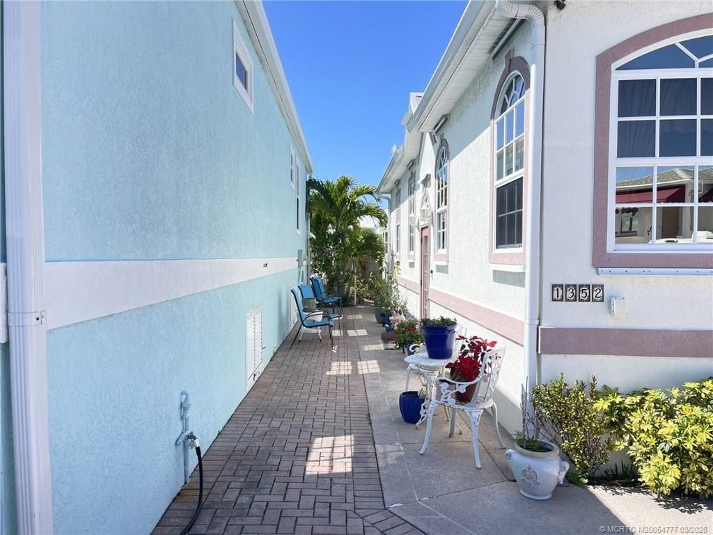 1352 Nettles Boulevard, Jensen Beach, FL 34957 Photo