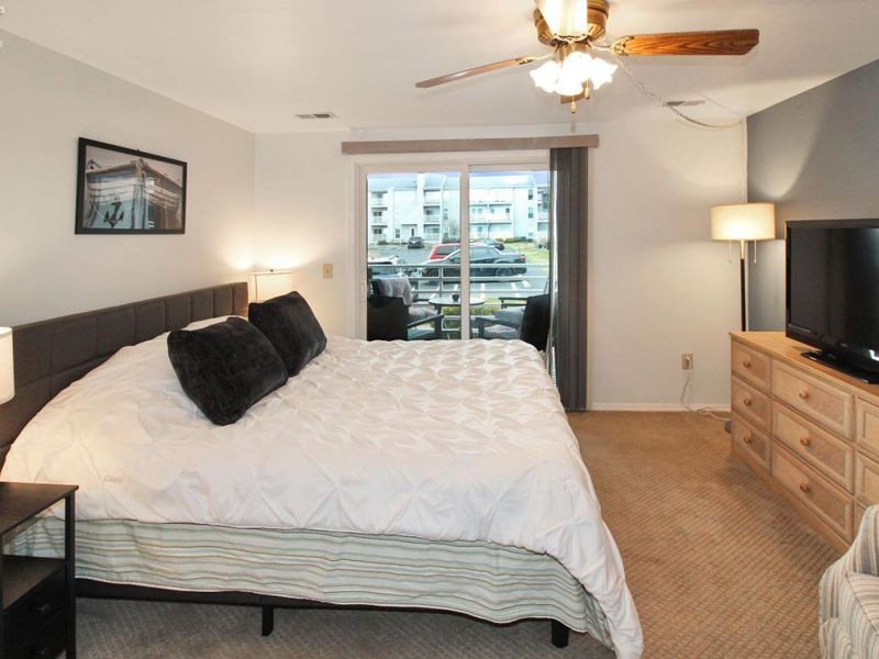 304 Clinton Reef Drive, Port Clinton, OH 43452 Photo 13