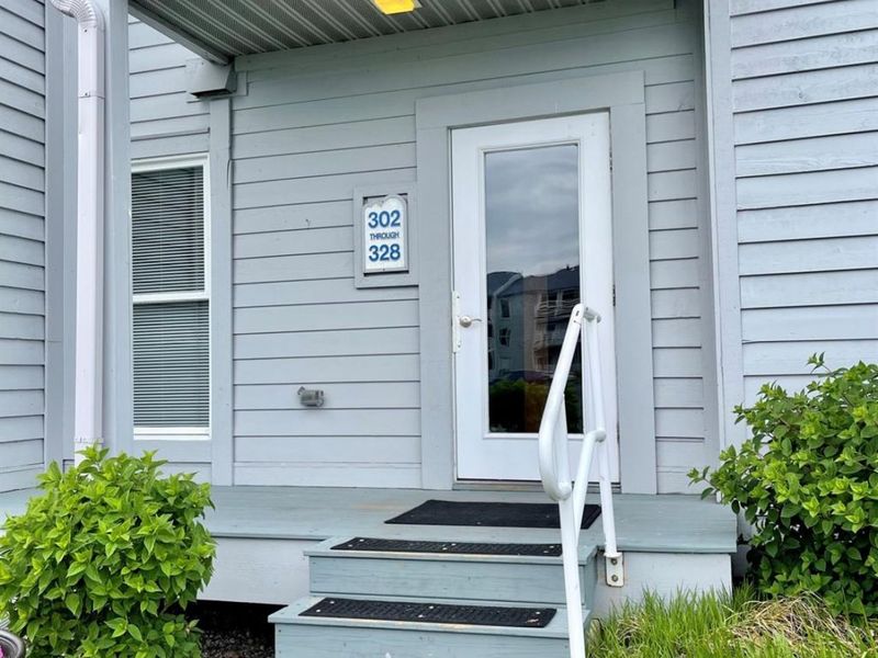 304 Clinton Reef Drive, Port Clinton, OH 43452 Photo 2