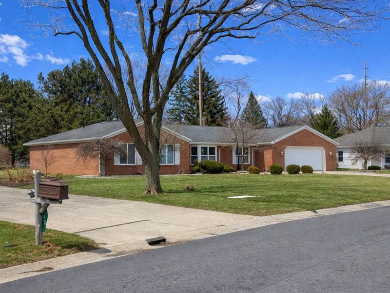 38 Glendale Avenue, Fremont, OH 43420 Photo 2