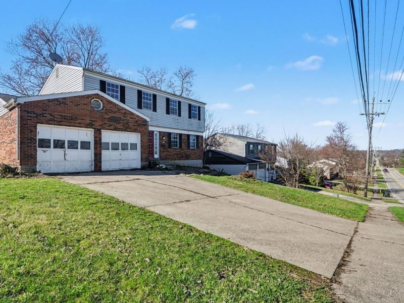 1759 John Gray Road, Springfield Twp., OH 45240 Photo 4