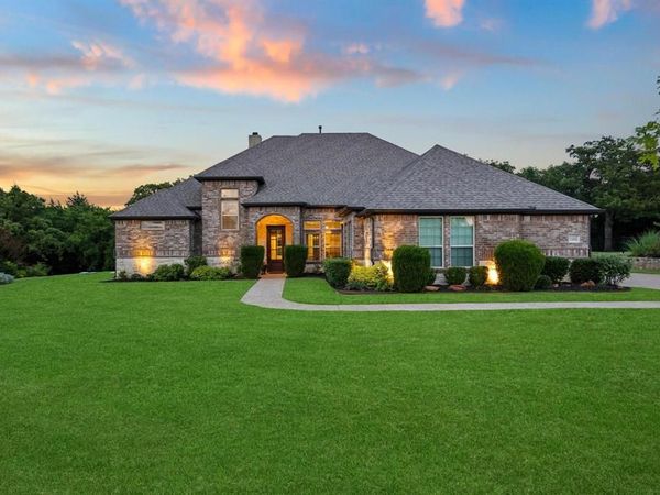 1090 Stone Trail Lane, Cross Roads, TX 76227