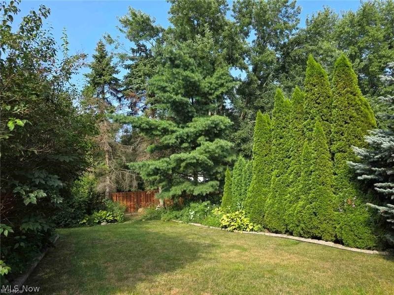 6771 Wood Creek Drive, Middleburg Heights, OH 44130 Photo 26