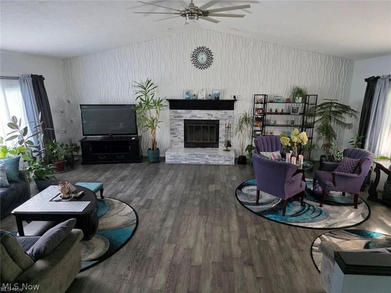 6771 Wood Creek Drive, Middleburg Heights, OH 44130 Photo 6