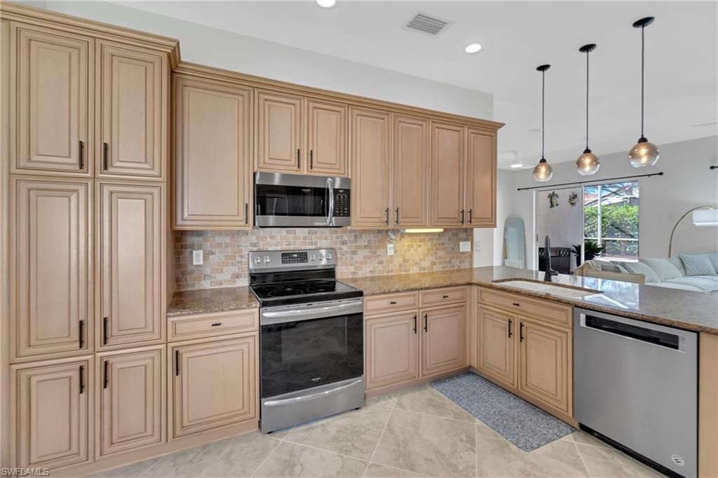 9406 Sun River Way, Estero, FL 33928 Photo