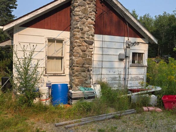 5 Oceanville Road, Stonington, ME 04681