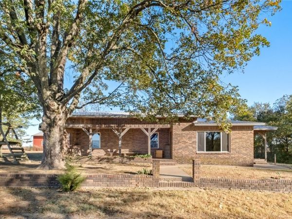 12650 Scates Road , Maysville, AR 72747