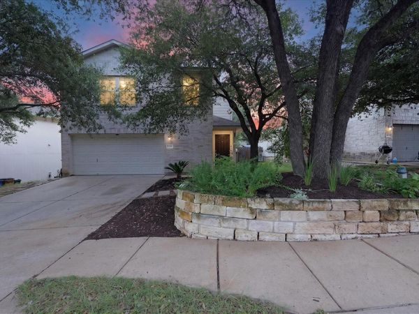8716 Davis Oaks TRL, Austin, TX 78748