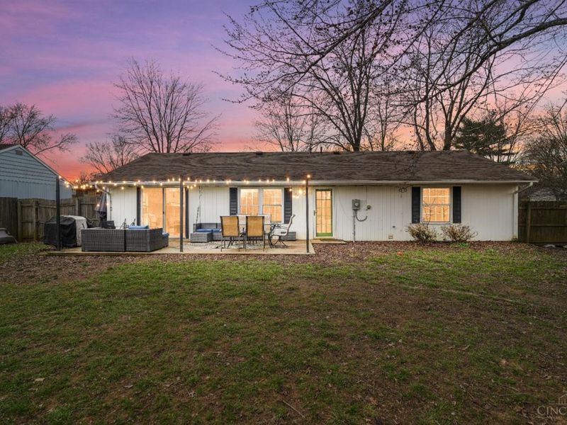 1528 W Meadowbrook Drive, Loveland, OH 45140 Photo 2