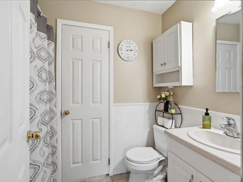 1528 W Meadowbrook Drive, Loveland, OH 45140 Photo 23