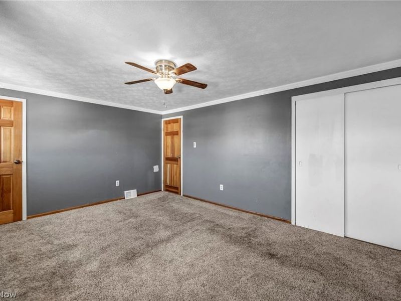 308 Buckner Drive, Unit 204, Euclid, OH 44123 Photo 9