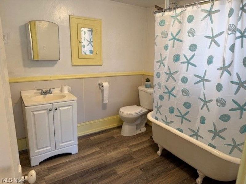 692 W Thornton Street, Akron, OH 44307 Photo 12