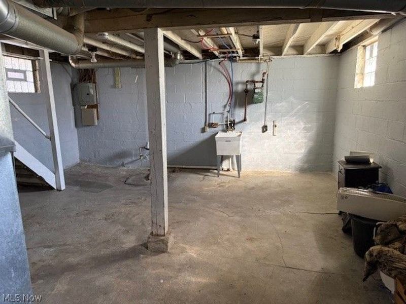 692 W Thornton Street, Akron, OH 44307 Photo 24