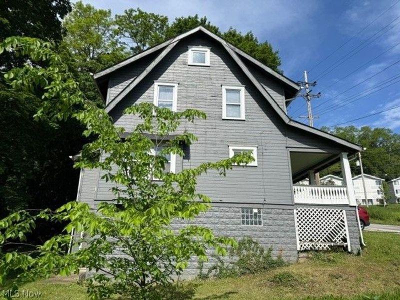 692 W Thornton Street, Akron, OH 44307 Photo 5