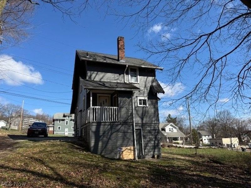 692 W Thornton Street, Akron, OH 44307 Photo 5