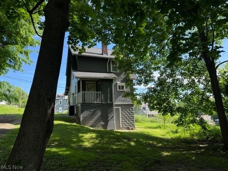 692 W Thornton Street, Akron, OH 44307 Photo 7