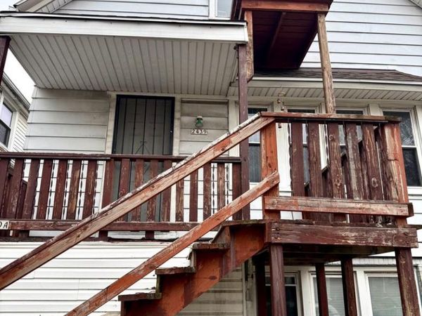2439 S 8th STREET, Milwaukee, WI 53215