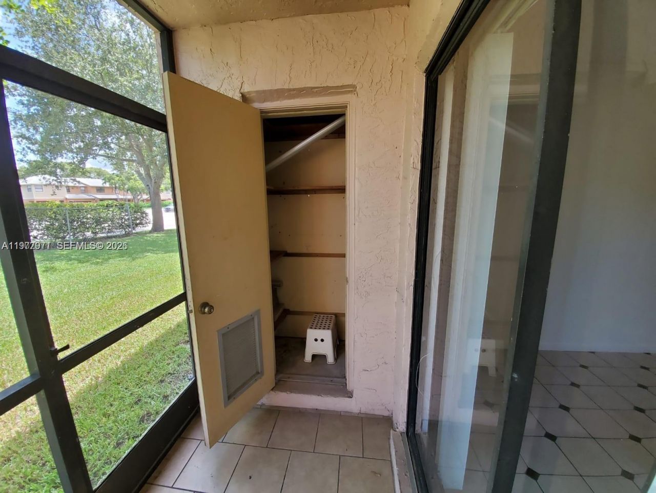 10456 NW 10th St, Unit 105, Pembroke Pines, FL 33026 Photo