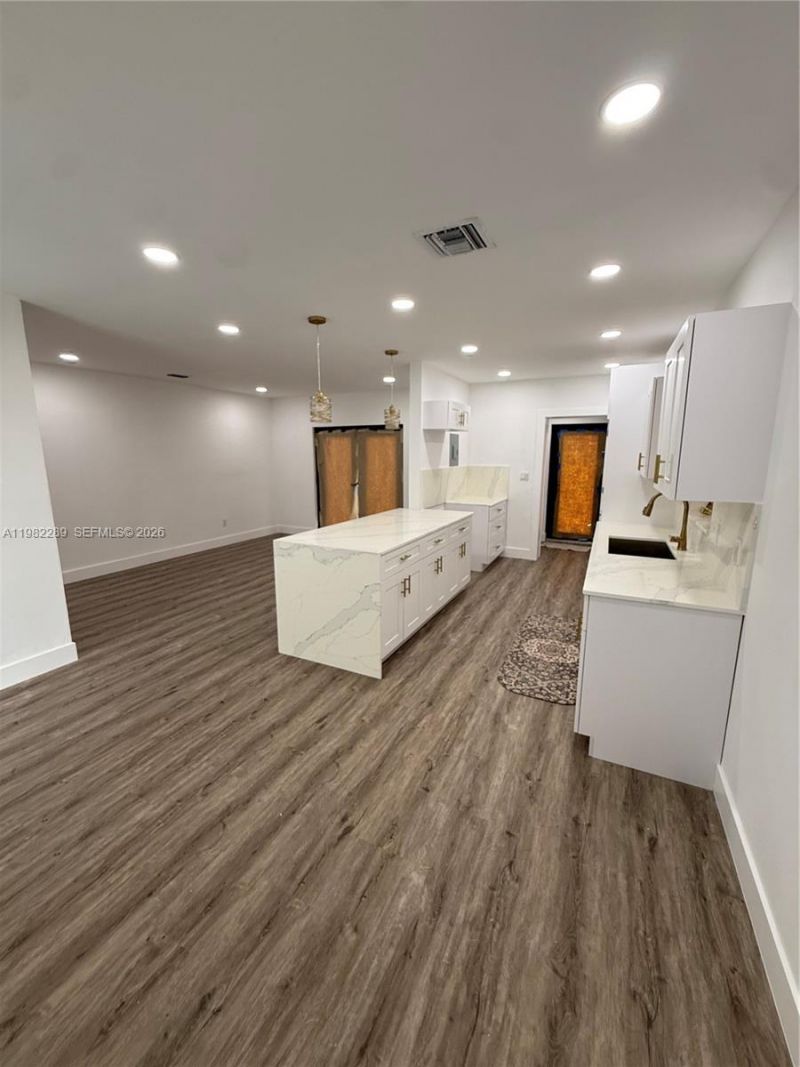 1014 W 66th St , Hialeah, FL 33012 Photo