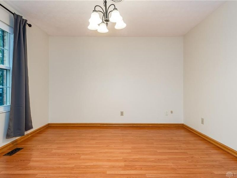 144 Matthews Avenue, Enon Vlg, OH 45323 Photo 8