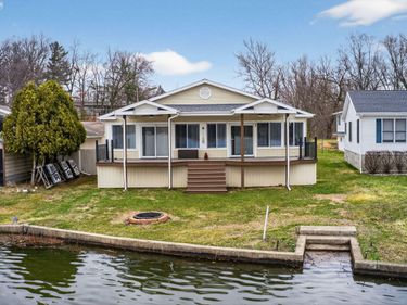 3741 N Blackstone Avenue, Colon, MI 49040