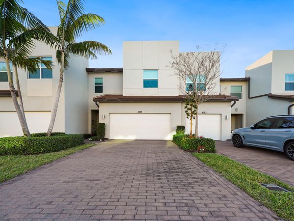 4787 Navali Drive, Wellington, FL 33467