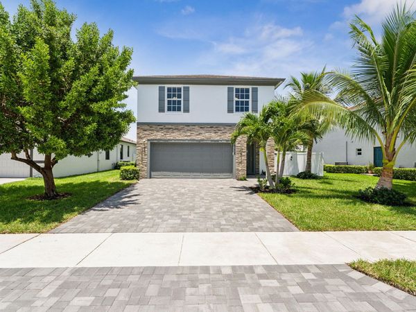 522 Lucky Lane, Delray Beach, FL 33444