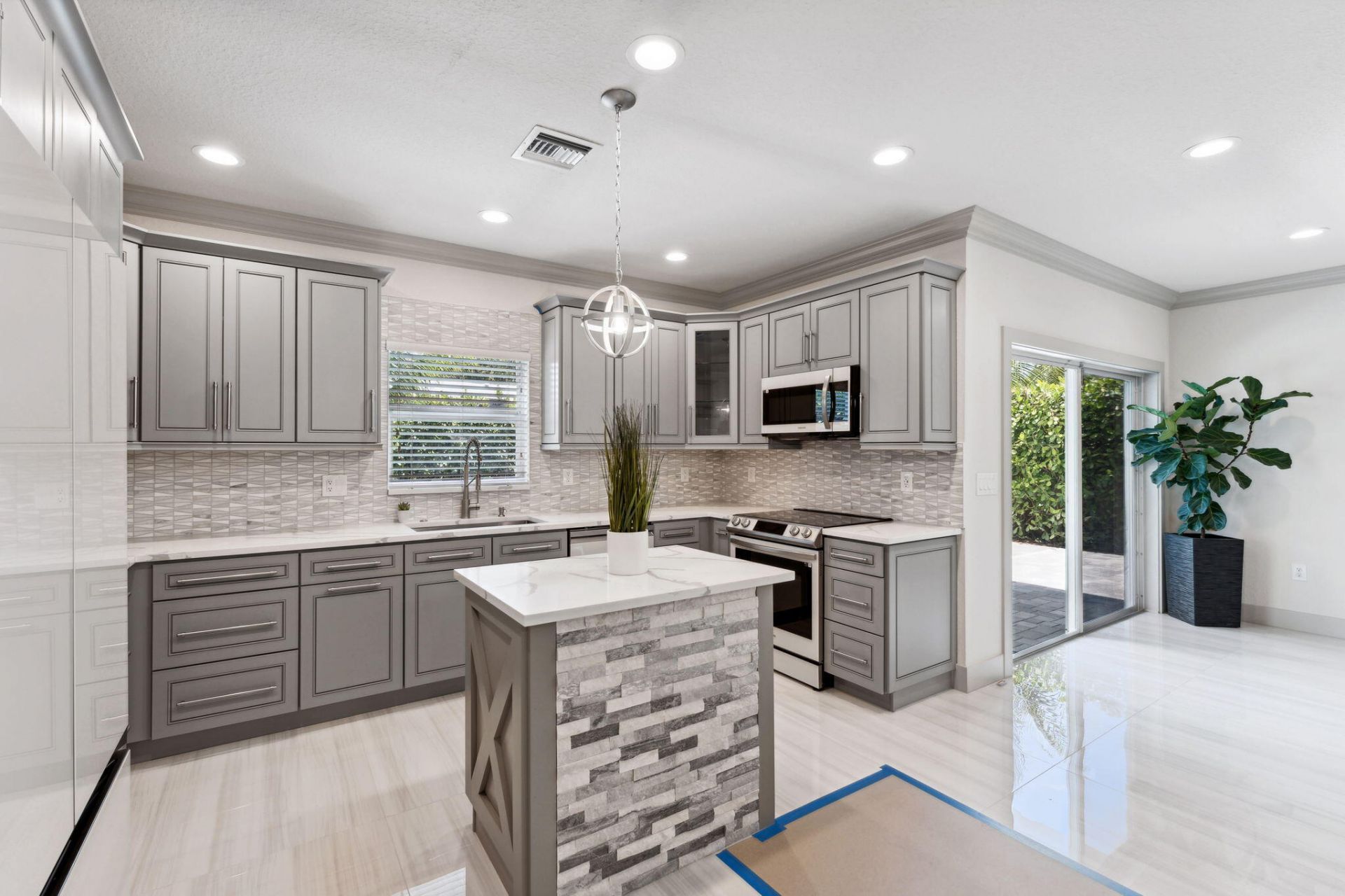 522 Lucky Lane, Delray Beach, FL 33444 Photo