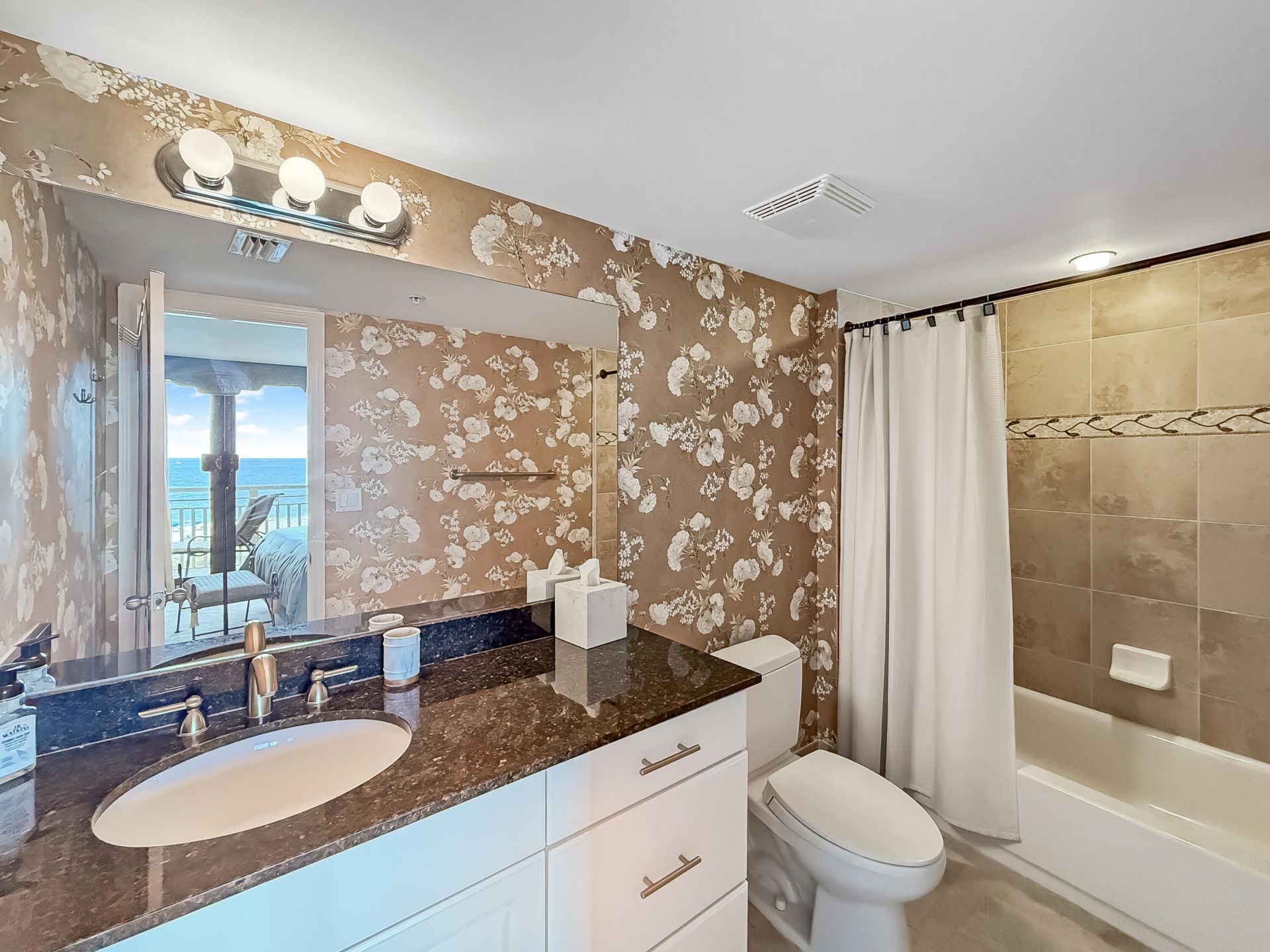 3000 N Ocean Drive, Unit 6e, Singer Island, FL 33404 Photo