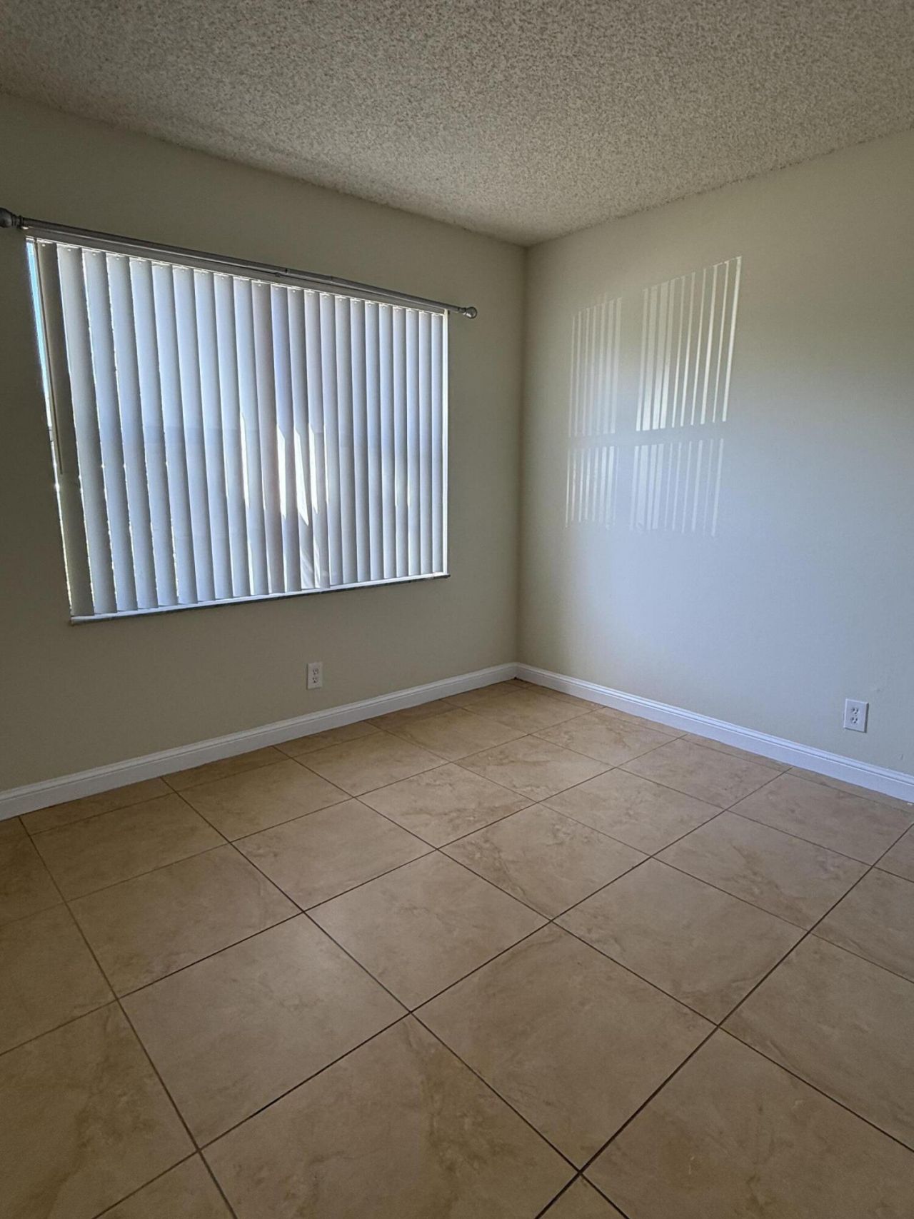 7640 Westwood Drive, Unit 402, Tamarac, FL 33321 Photo
