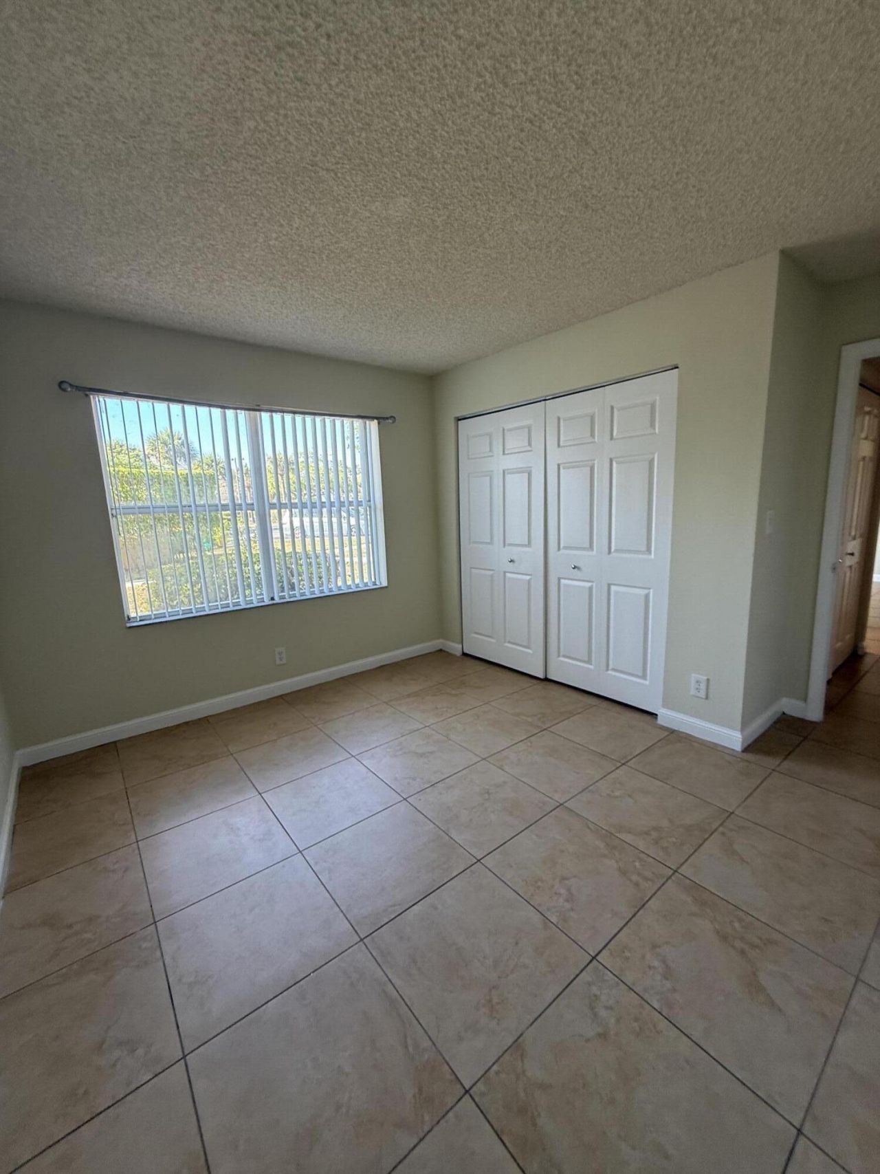 7640 Westwood Drive, Unit 402, Tamarac, FL 33321 Photo