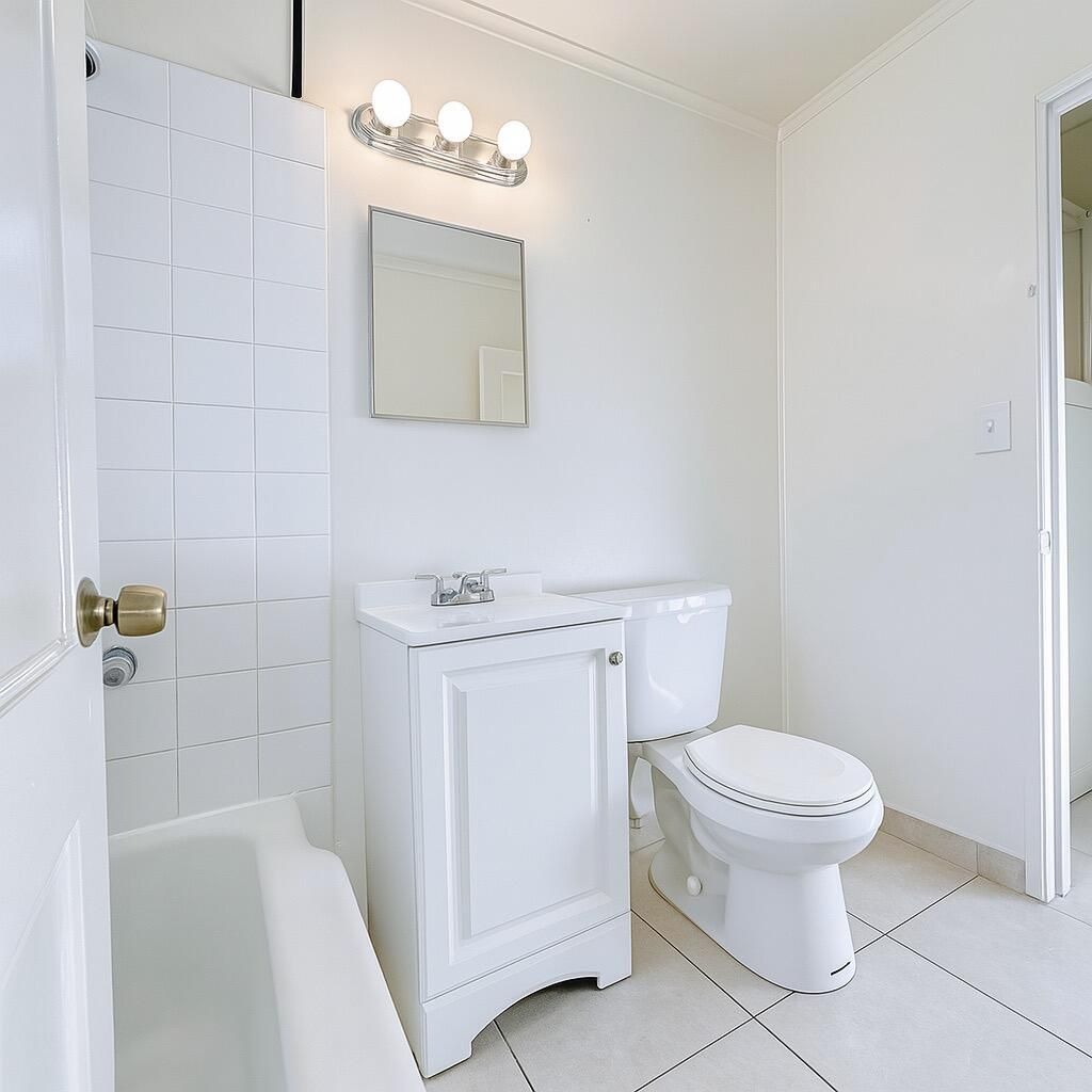 649 W 4th Street, Riviera Beach, FL 33404 Photo