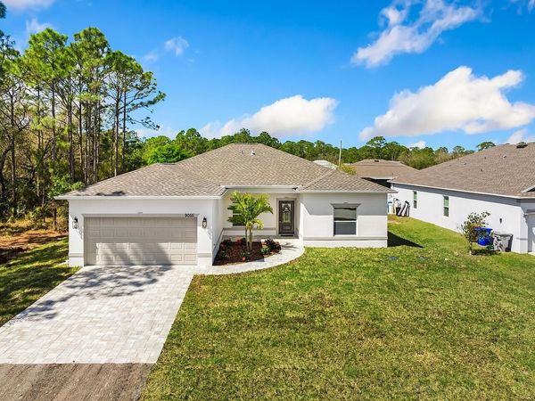 9055 103rd Avenue, Vero Beach, FL 32967